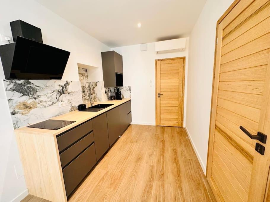 Les Appartements De Nana 4 - Studio Hypercentre, Rue Meynadier, Palais & Plage, Clim, Wifi 칸느 외부 사진